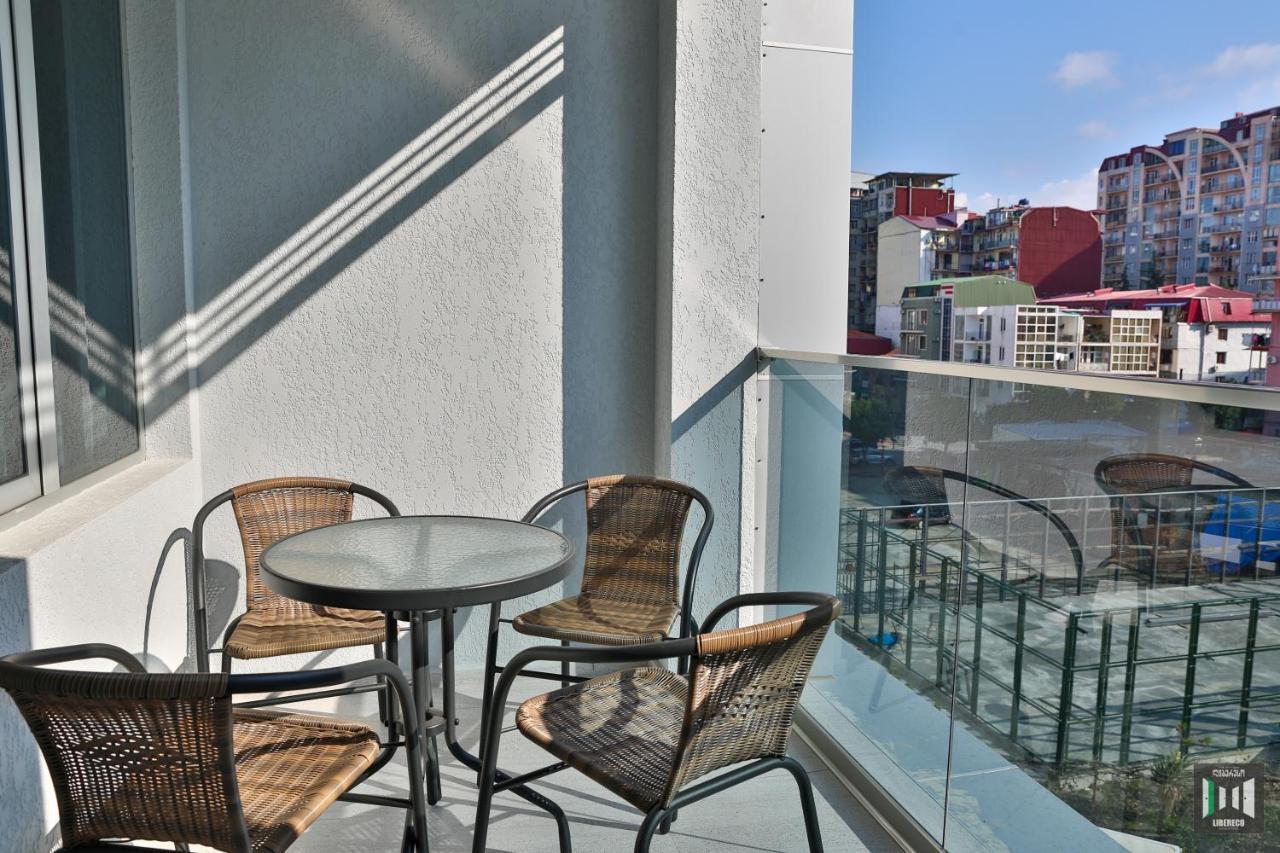 Libereco Aparthotel Батумі Екстер'єр фото