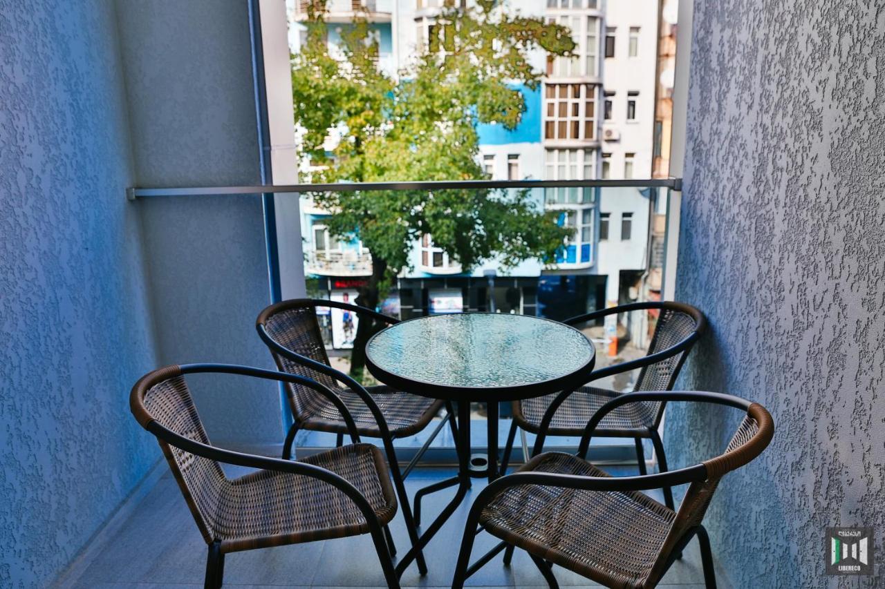 Libereco Aparthotel Батумі Екстер'єр фото