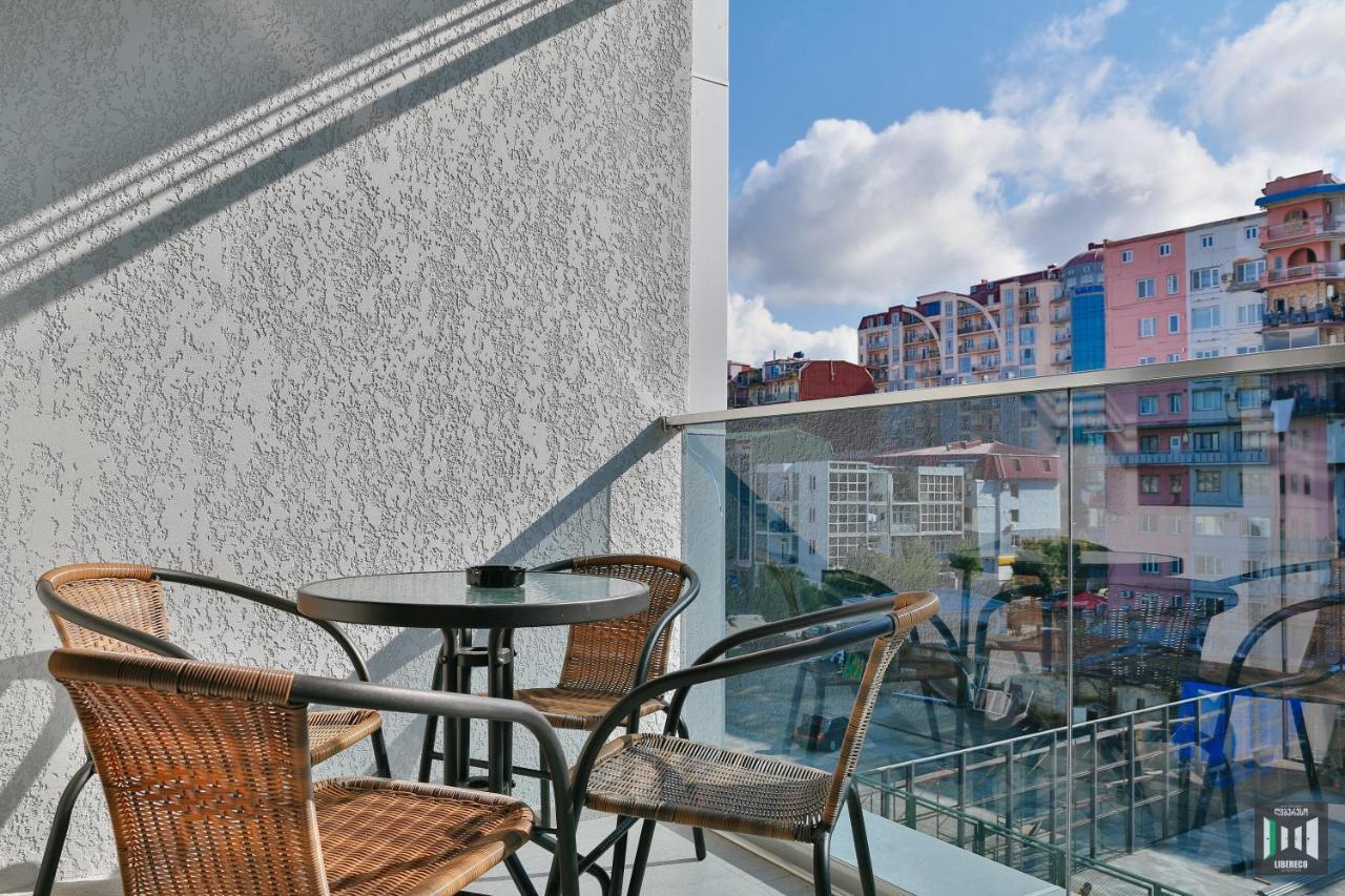 Libereco Aparthotel Батумі Екстер'єр фото